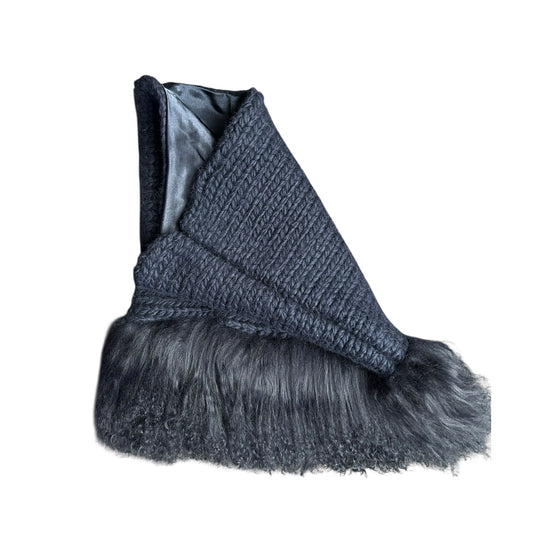 Vintage Valentino Navy Knit Skirt with Genuine Fur Trim – Luxury Wool Mini Skirt