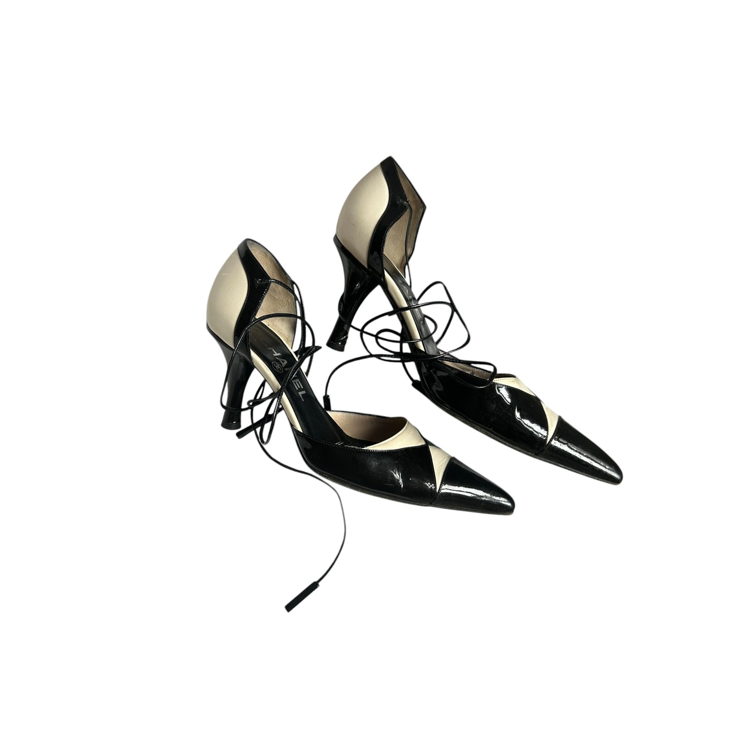 Vintage 2003 rare Chanel black&white wrap around heels / 36.5