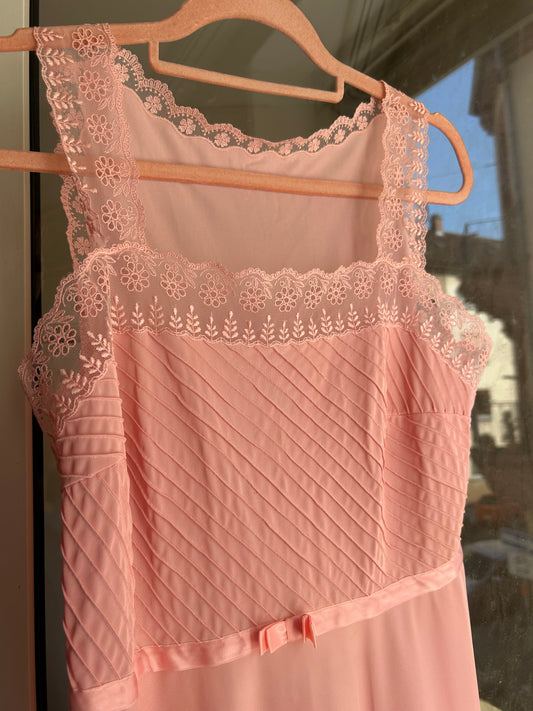Vintage pink lace maxi slip dress with bow tie detail / L