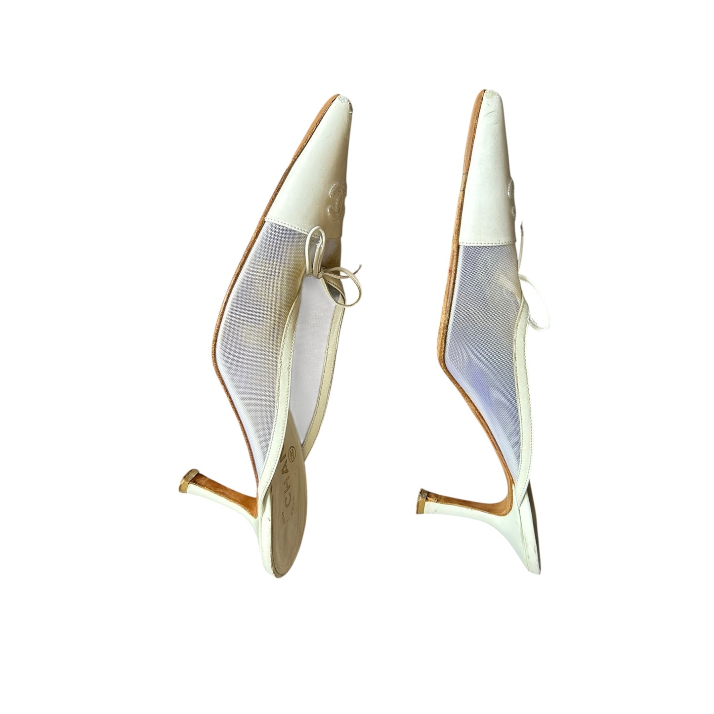 Vintage Chanel mesh CC logo white mule heels / 38.5
