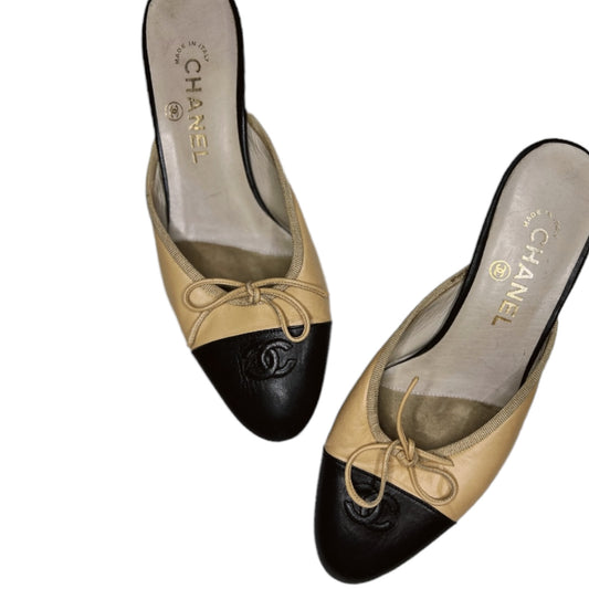 Vintage Chanel two tone CC logo mules/37.5