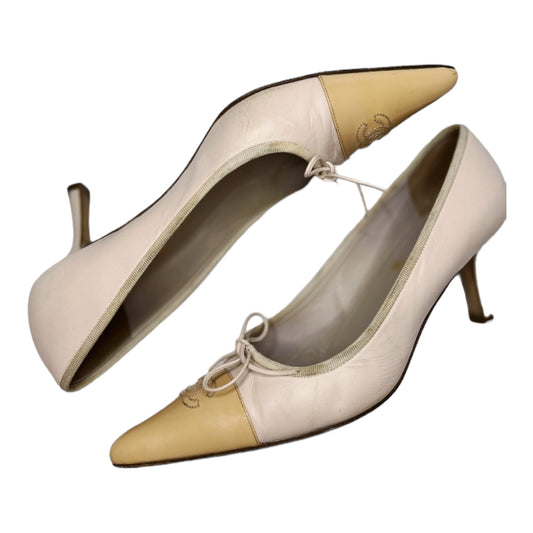 Vintage Chanel CC logo beige two tone heels by Karl Lagerfeld /39