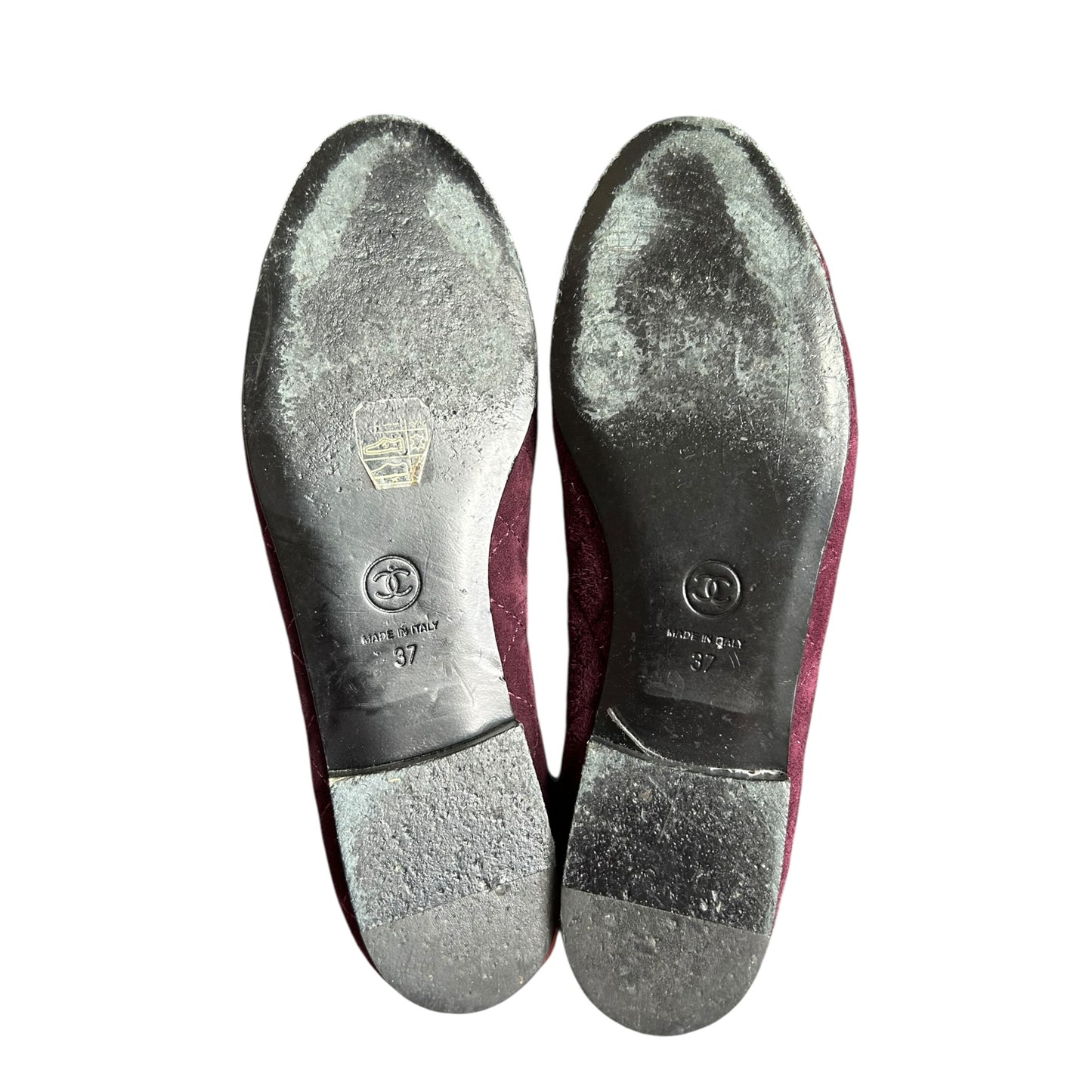 Vintage Chanel deep purple suede ballet flats CC interlocking logo / 37