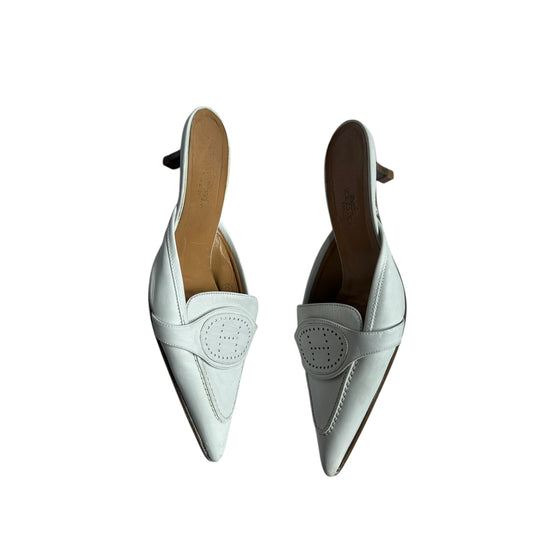 Vintage Hèrmes white mules / 37.5