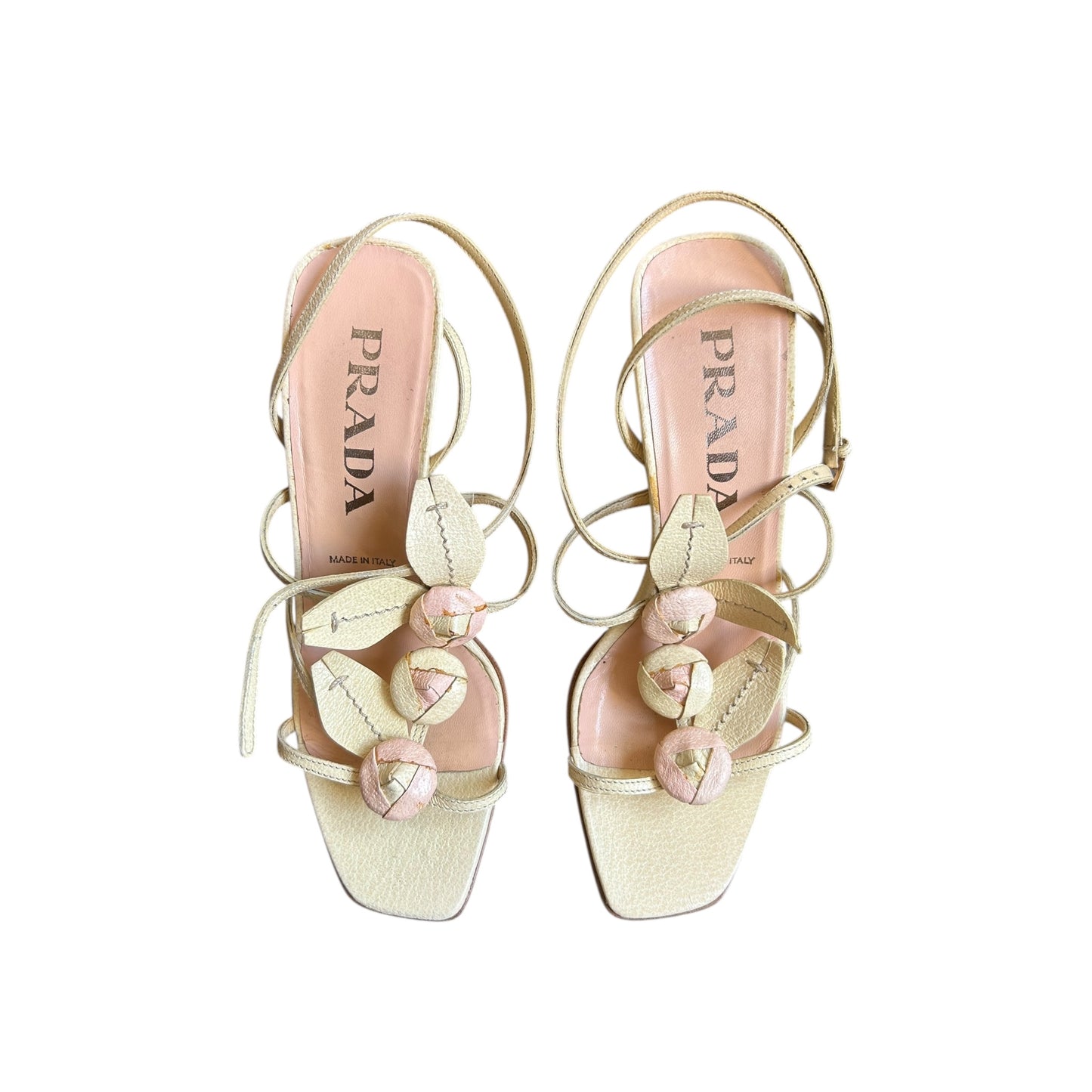 Vintage Prada rosebud cream sandal heels / 35