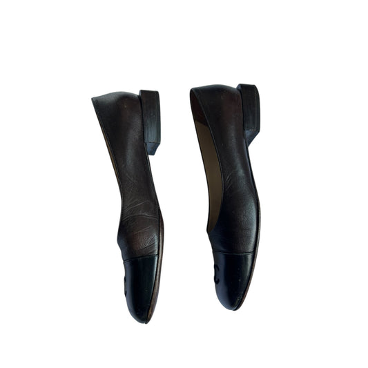 Vintage Chanel black- brown interlocking CC logo ballet flats / 37.5