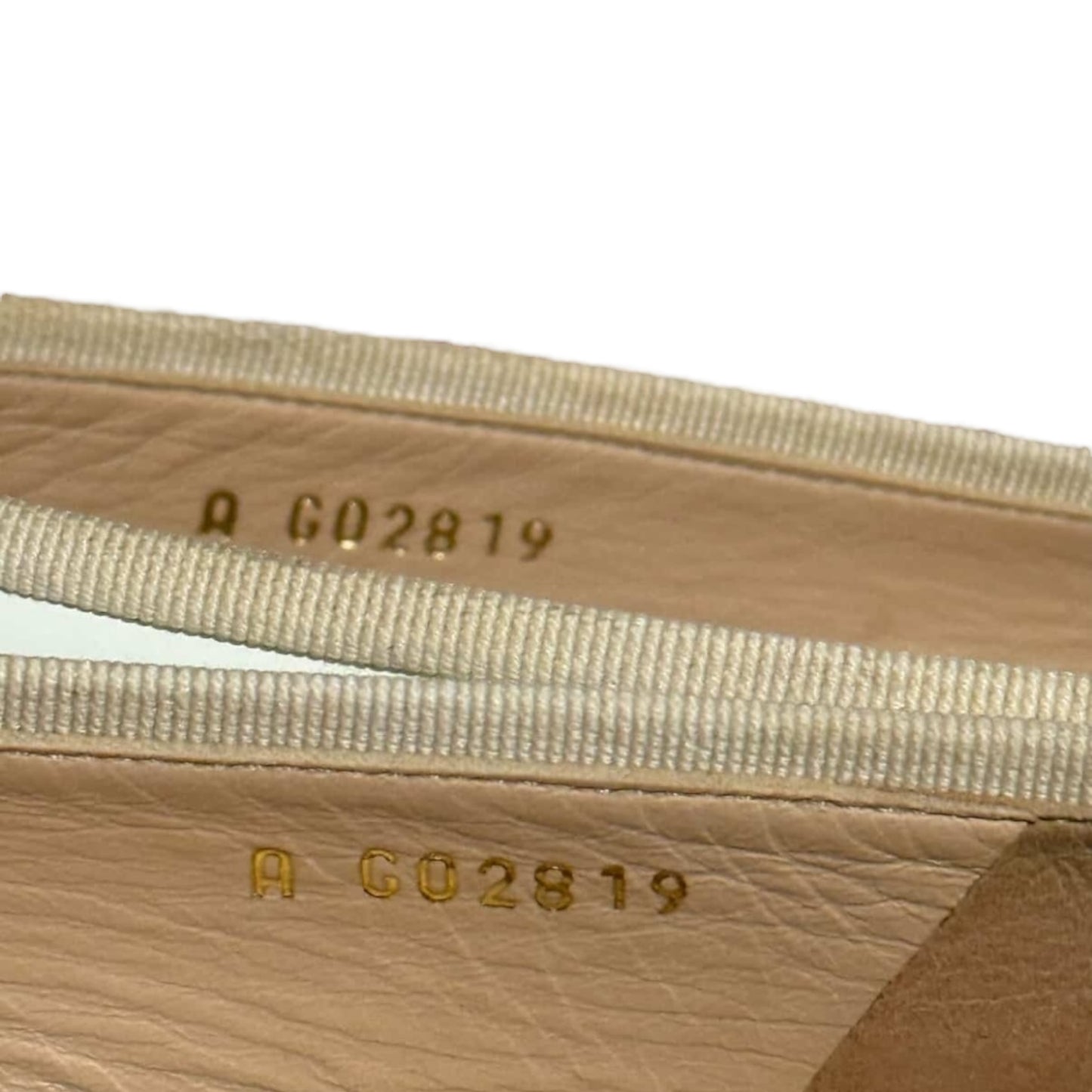 Vintage white leather Chanel CC ballet flats / 38