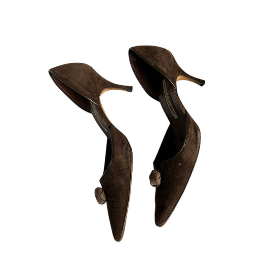 Vintage Manolo Blahnik brown suede pointy toe heels/ 37