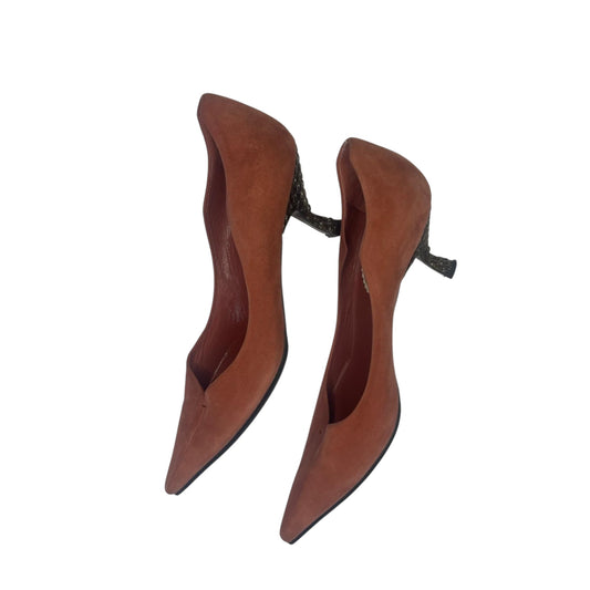 Vintage Prada terracotta suede pumps heels / 39