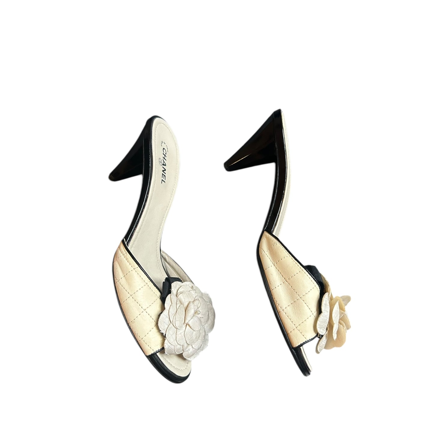 Vintage rare Chanel magnolia ivory mules / 37.5