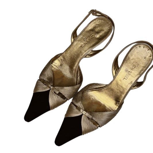 Vintage Chanel sling back heels