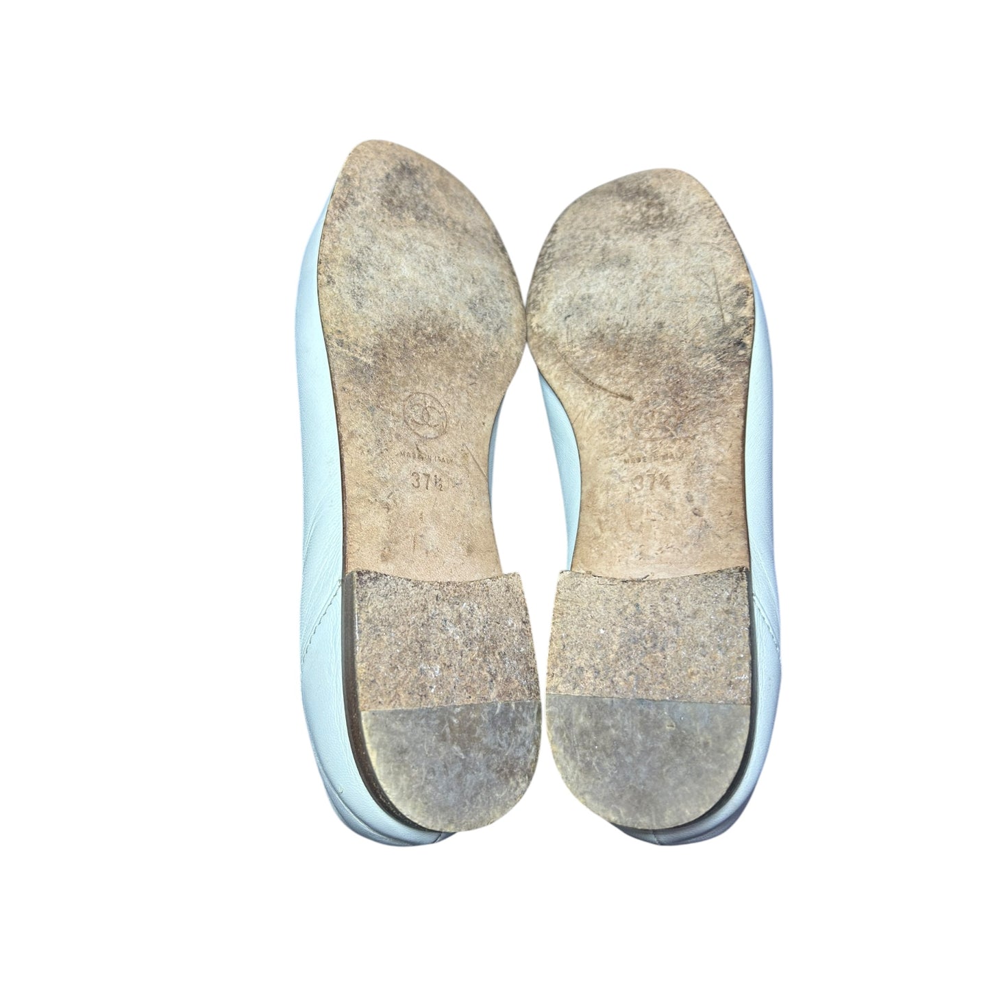 Vintage Chanel CC interlocking logo ivory loafers / 37.5