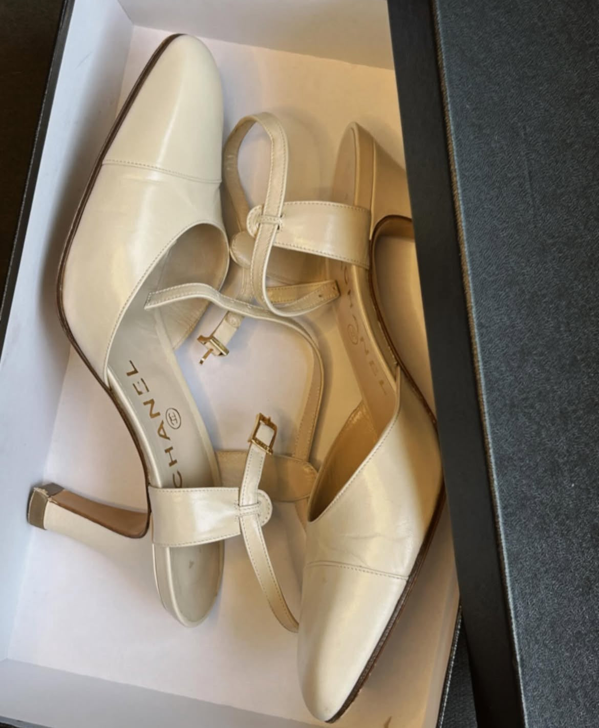 Vintage Chanel classic heels/36.5
