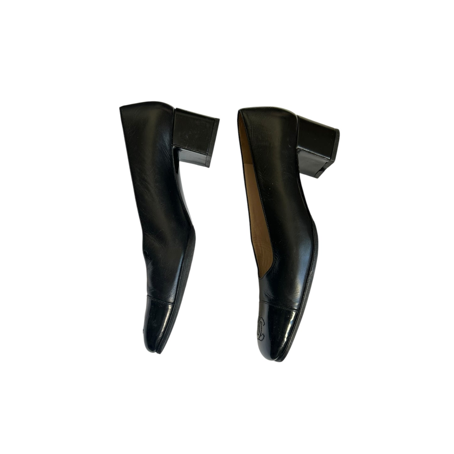 Vintage Chanel CC logo black leather pumps / 36.5