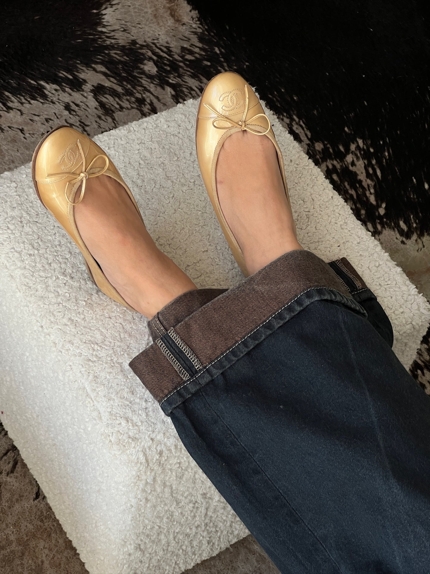 Vintage Chanel mustard CC interlocking logo ballet flats / 37.5