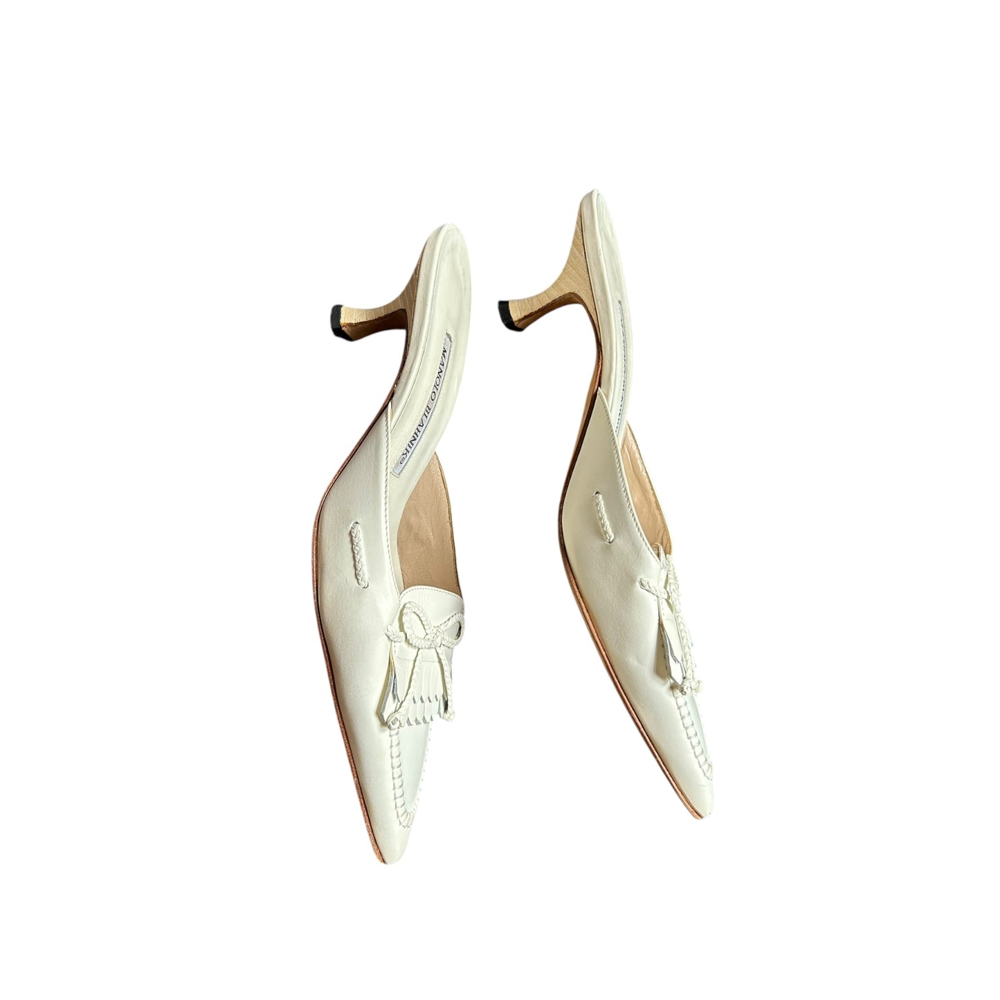 Vintage Manolo Blahnik white tassel bow tie mule heels / 37