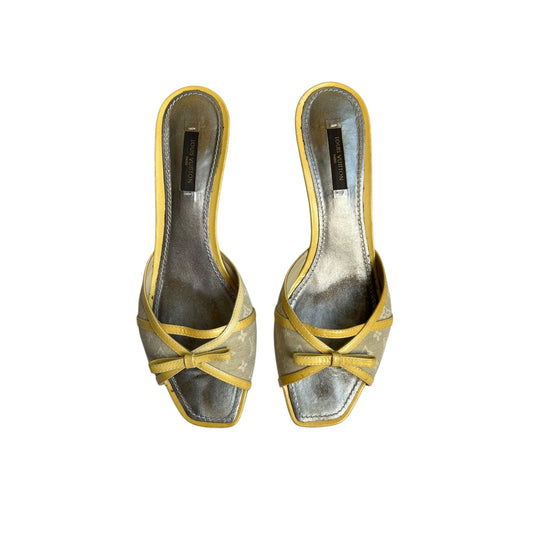 Vintage Louis Vuitton lime monogram mule heels / 38.5