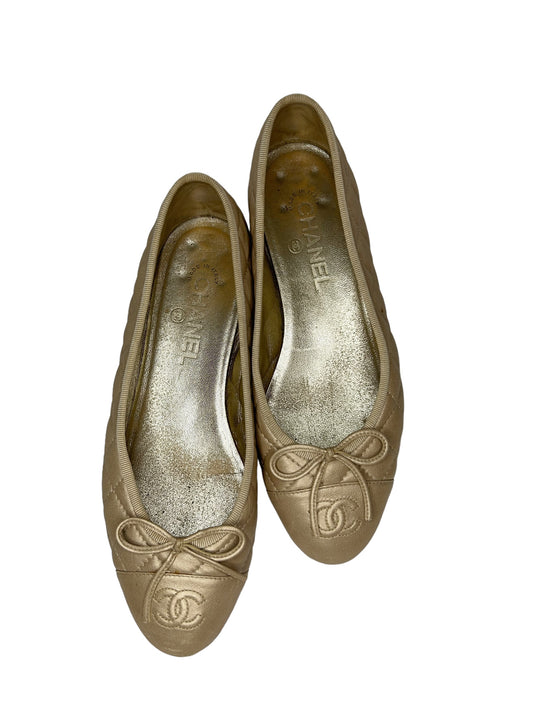 Vintage Chanel golden ballerinas