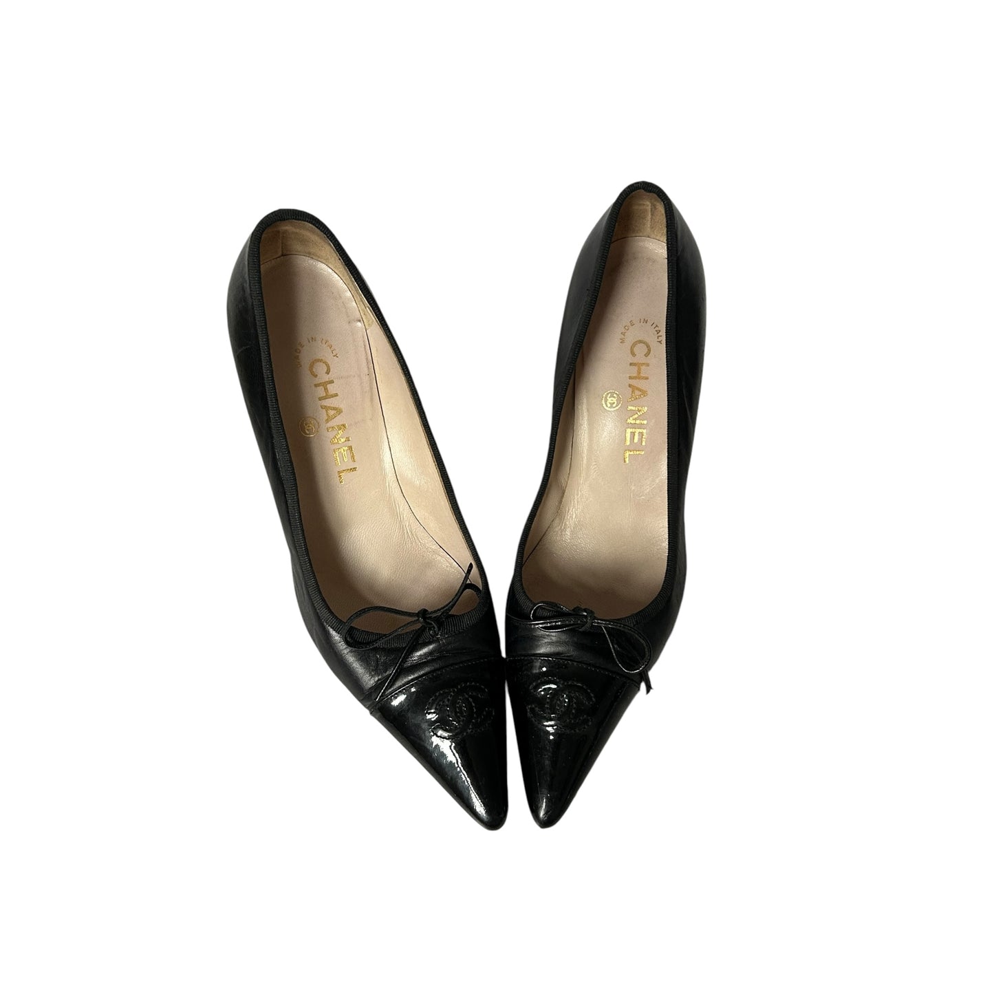 Vintage Chanel CC logo black leather heels by Karl Lagerfeld / 37