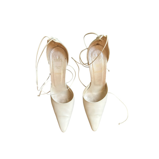 Vintage Dior ivory wrap around bow heels / 39