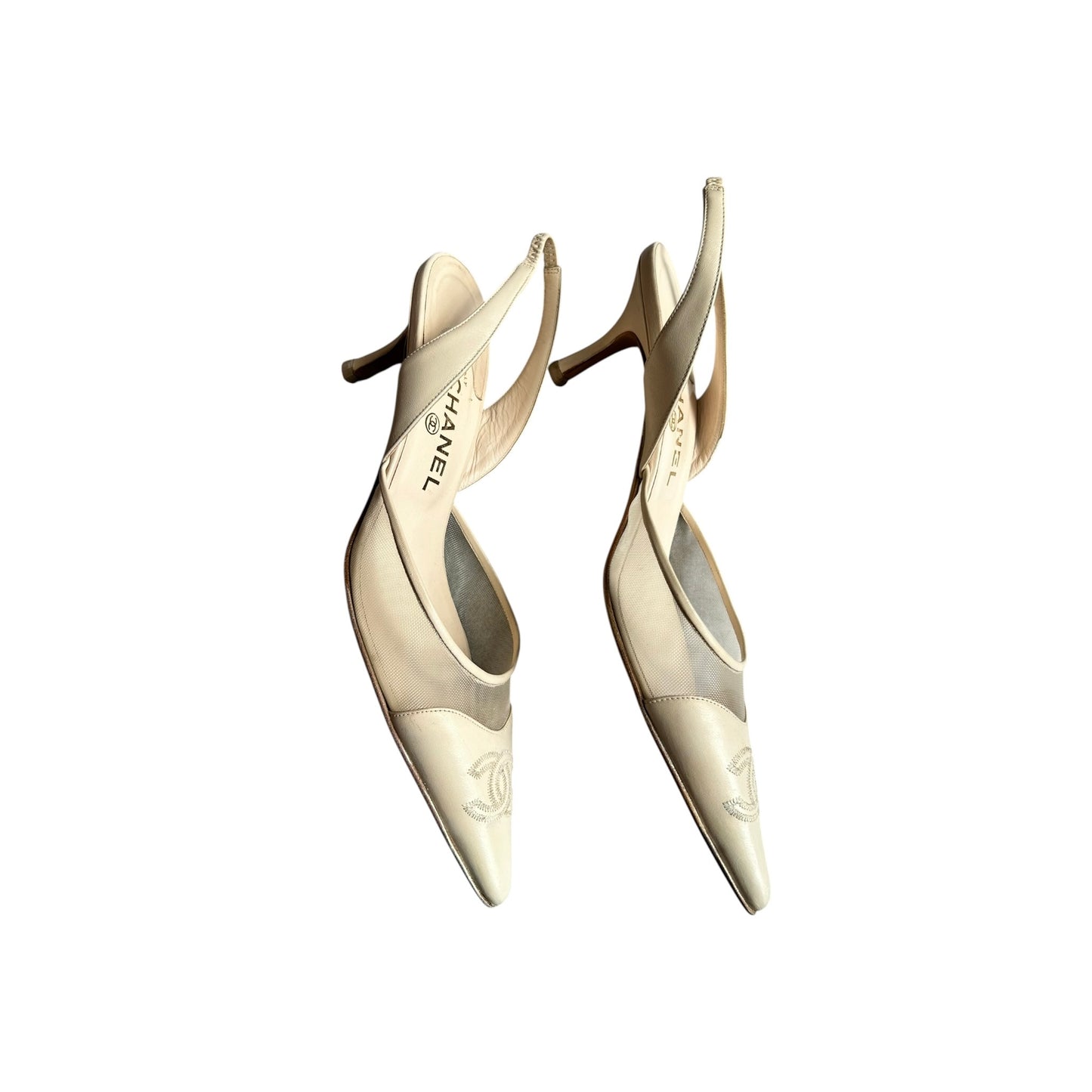 Vintage Chanel ivory CC interlocking logo 2004 slingback heels by Karl Lagerfeld / 40.5
