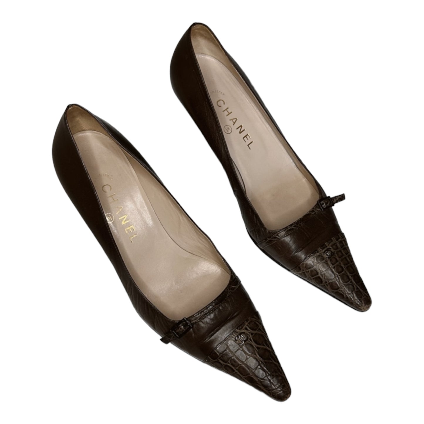 Vintage Chanel brown leather kitten heels