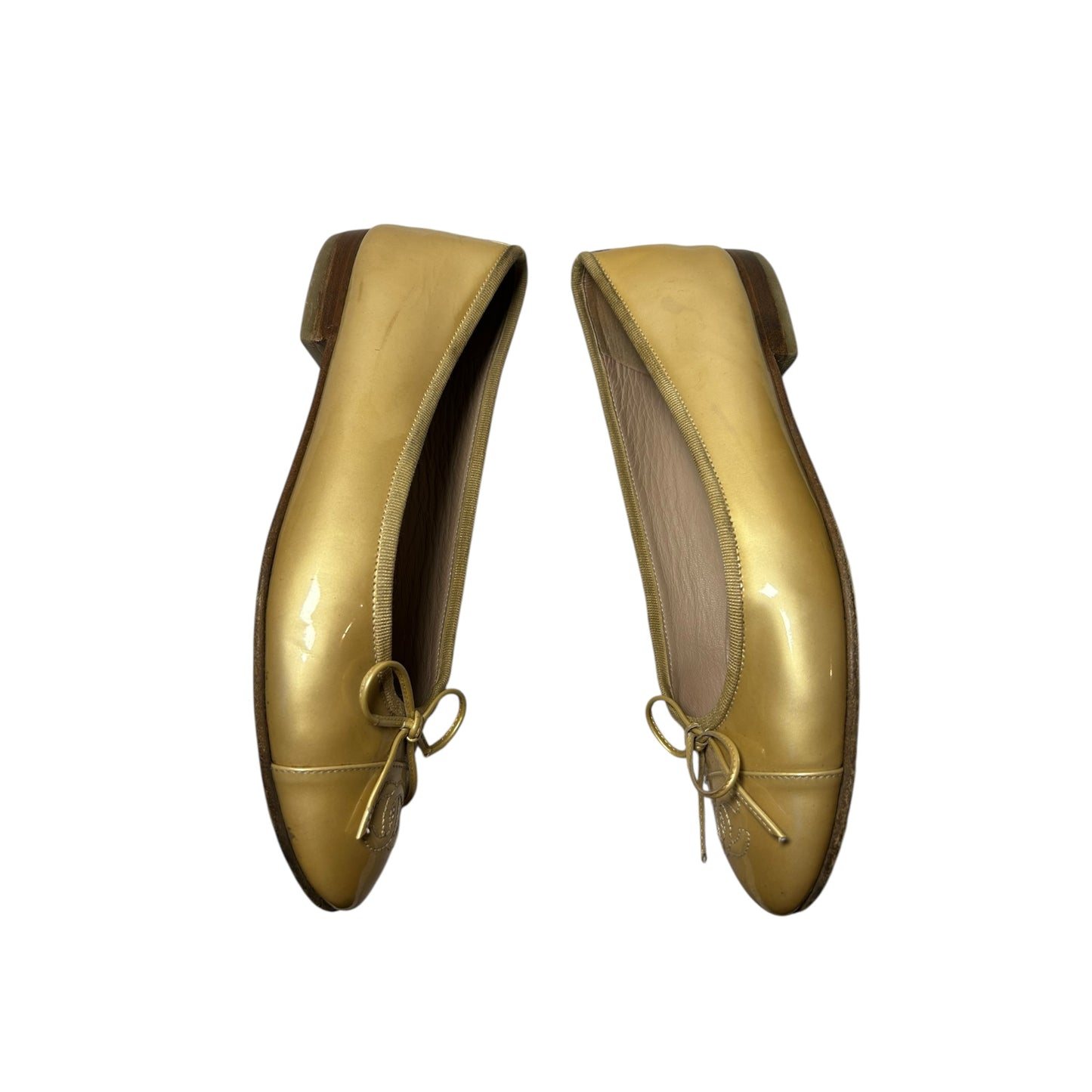 Vintage Chanel mustard CC interlocking logo ballet flats / 37.5