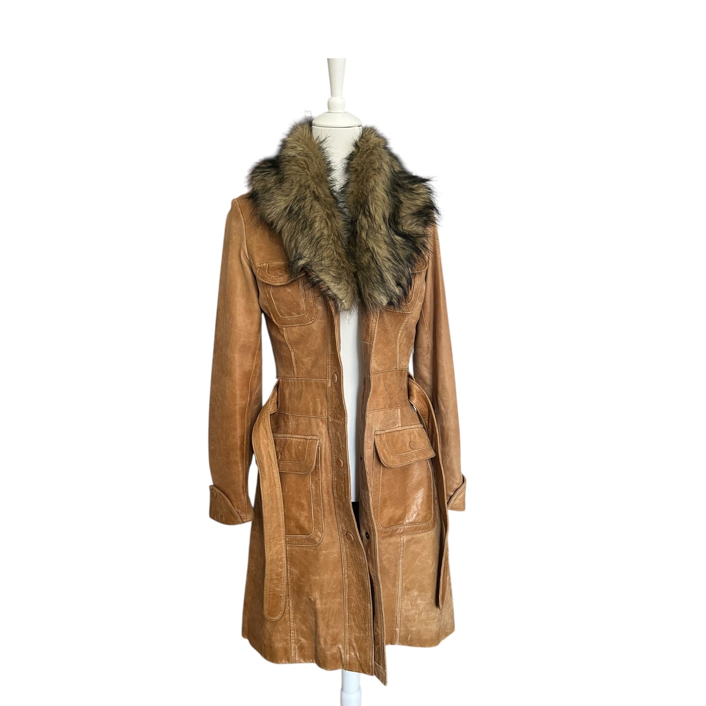 Vintage cognac leather coat washed look with fur detail