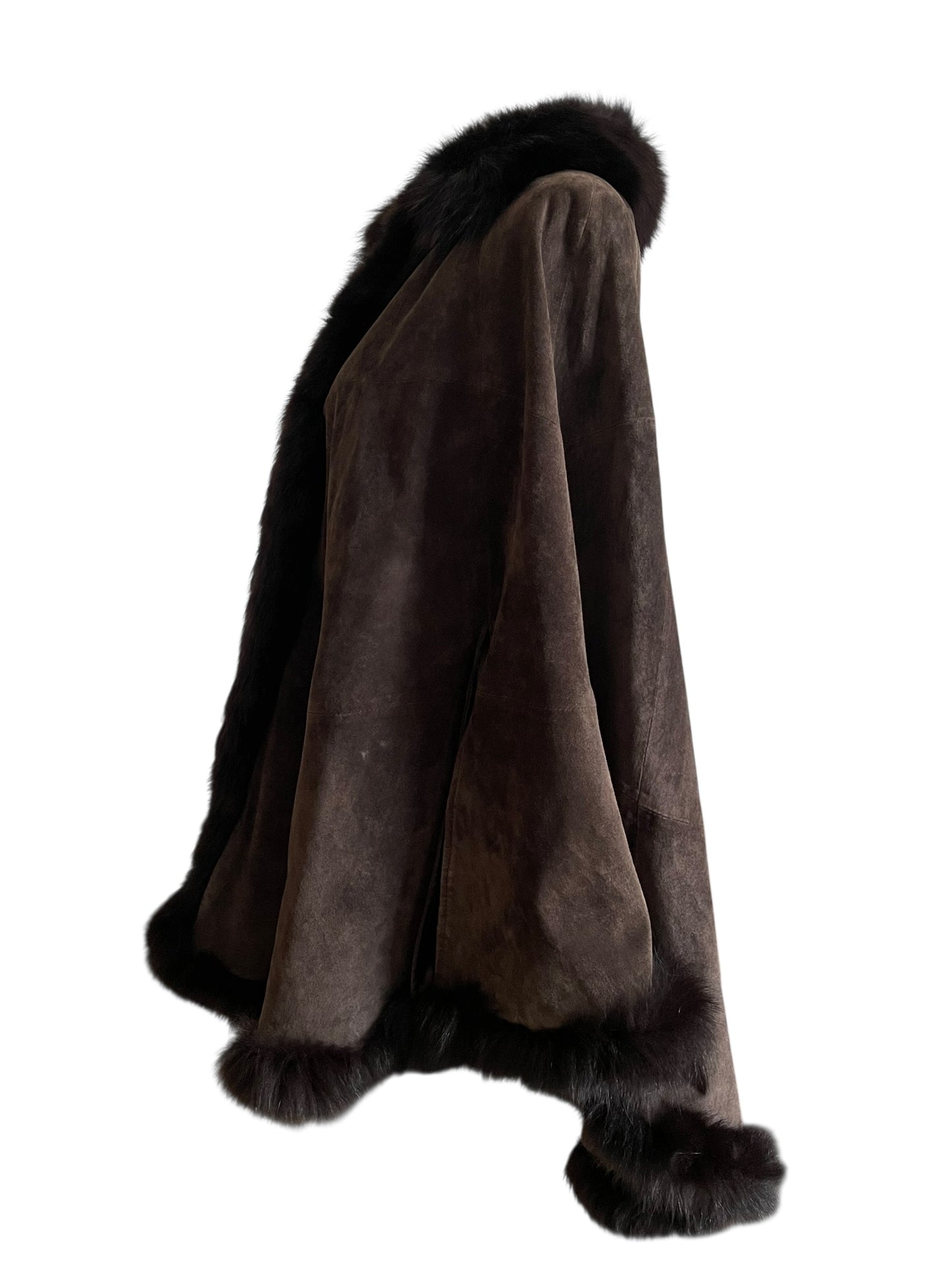 Vintage Brown Suede Cape Coat with Fur Trim – Luxury Women’s Winter Outerwear