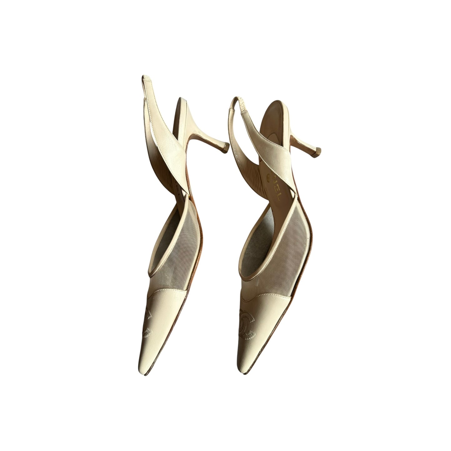 Vintage Chanel ivory CC interlocking logo 2004 slingback heels by Karl Lagerfeld / 40.5