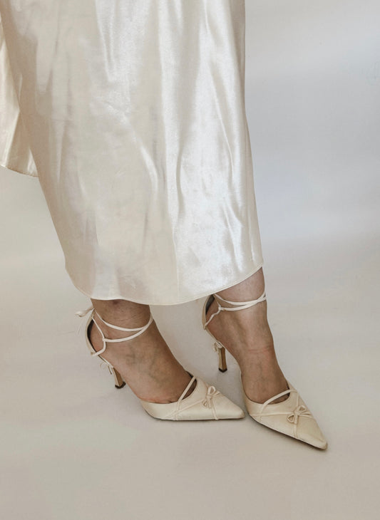 Vintage Dior pearl satin wrap around heels / 40