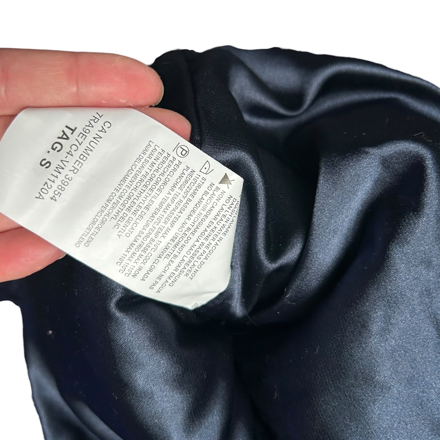 Vintage Valentino Navy Knit Skirt with Genuine Fur Trim – Luxury Wool Mini Skirt