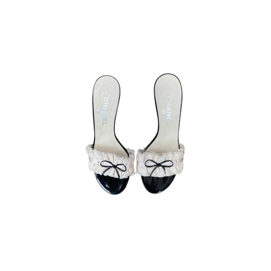 Chanel “CC” Ivory Ruffle Bow Sandal Heels/ 38