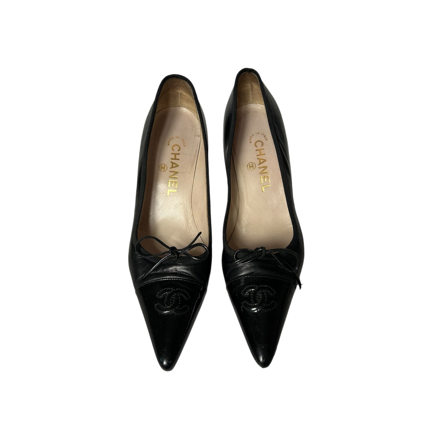 Vintage Chanel CC logo black leather heels by Karl Lagerfeld / 37