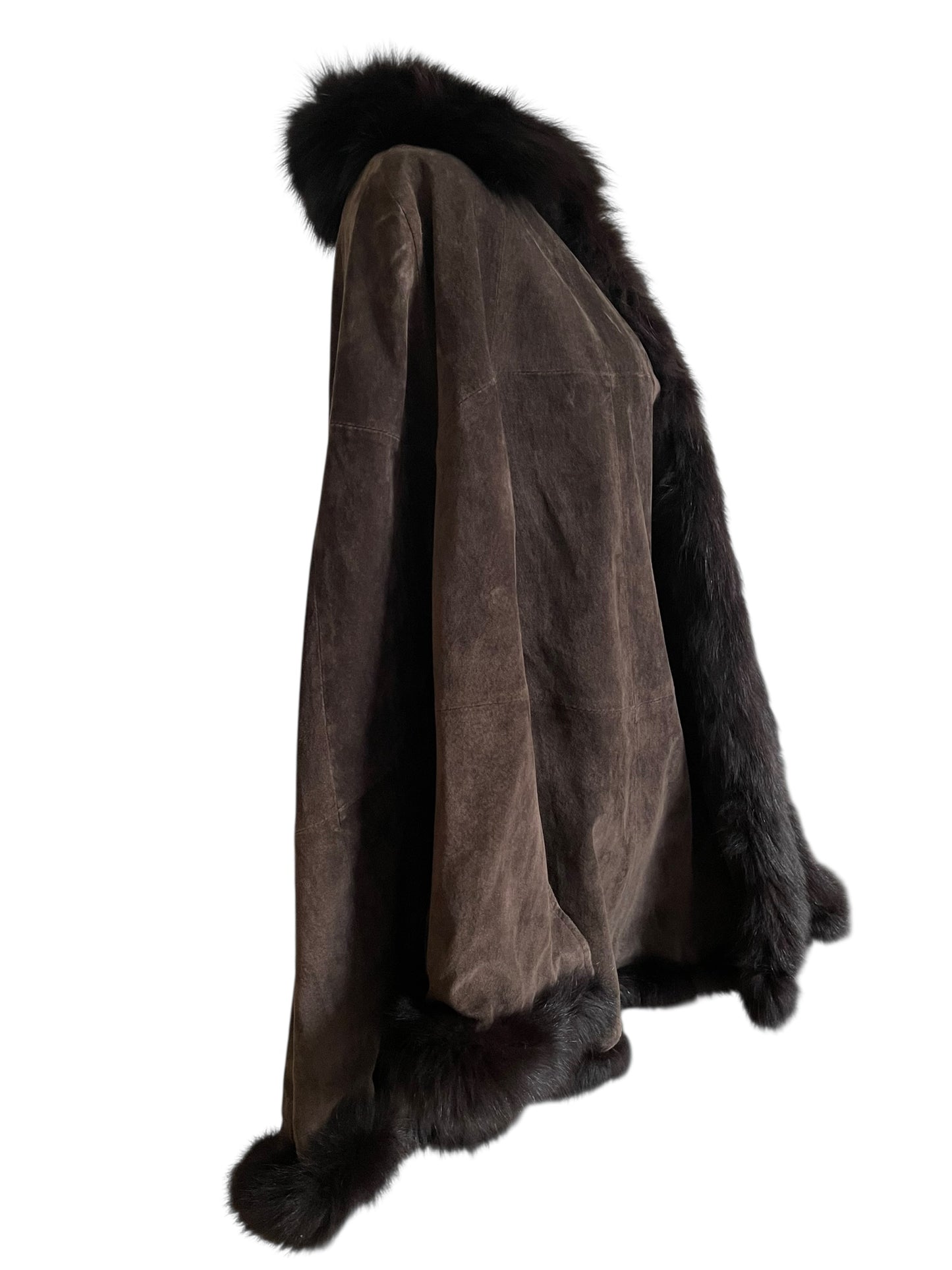 Vintage Brown Suede Cape Coat with Fur Trim – Luxury Women’s Winter Outerwear