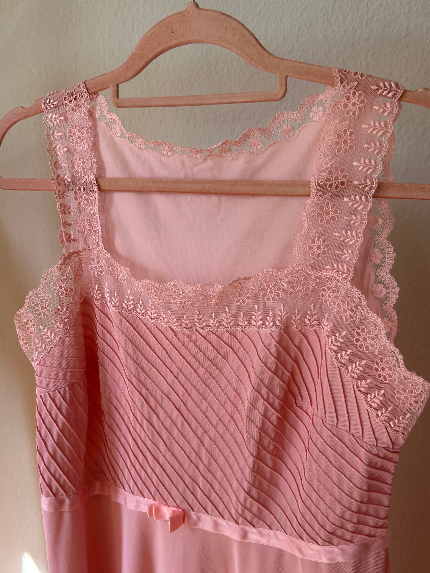 Vintage pink lace maxi slip dress with bow tie detail / L