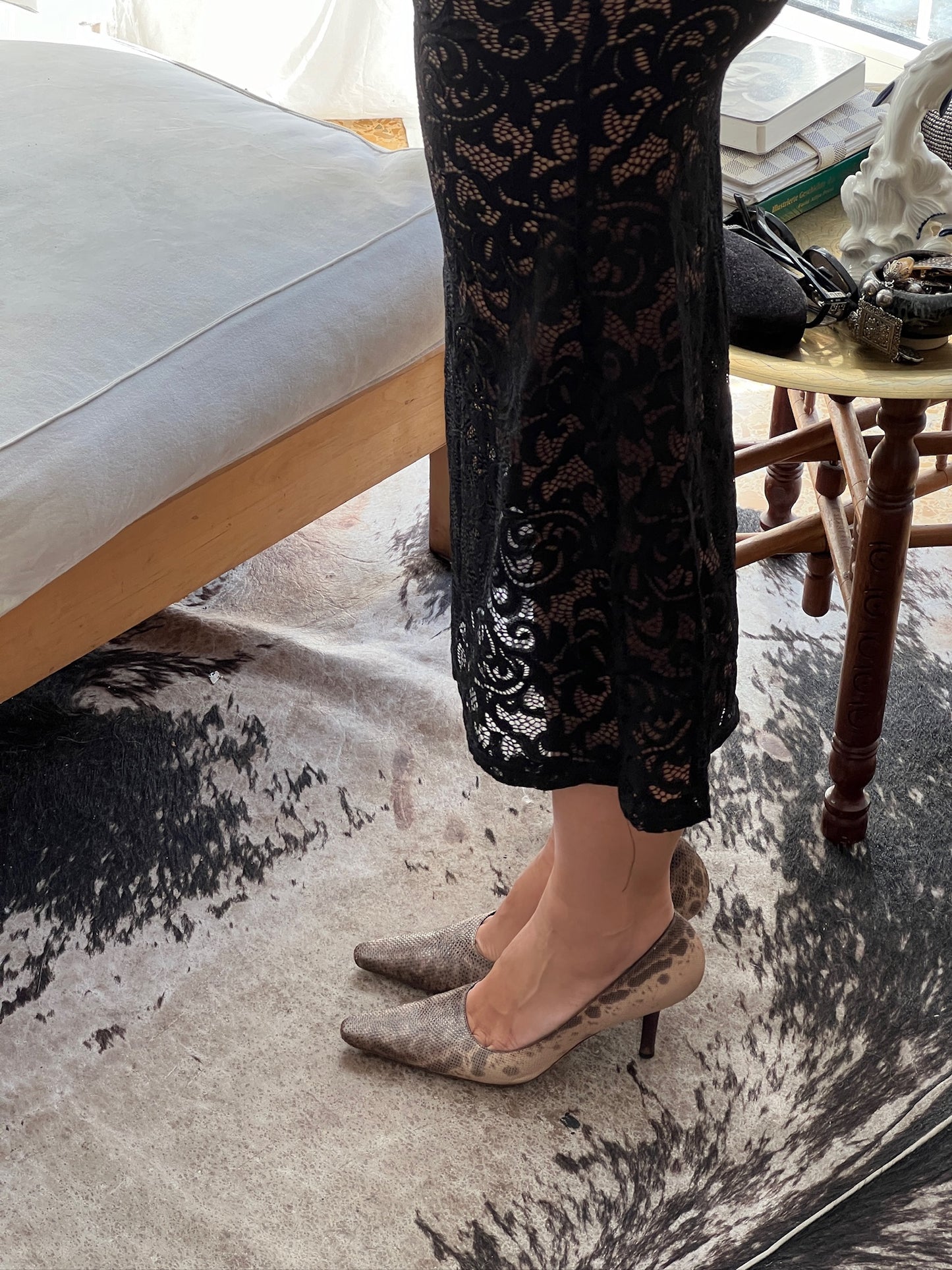 Vintage Gucci by Tom Ford lizard brown tan pump heels / 36.5