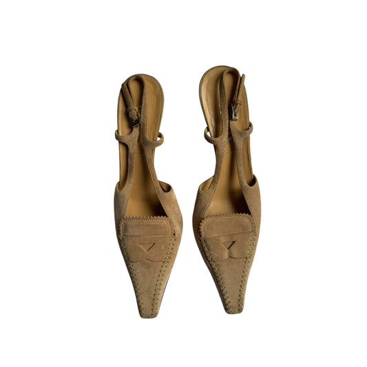 Vintage Prada nude powder suede slingback kitten heels / 37