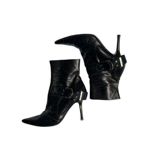 Dior 2003 AW Hardcore D Buckle
Pointed Toe Ankle Boots/ 39.5