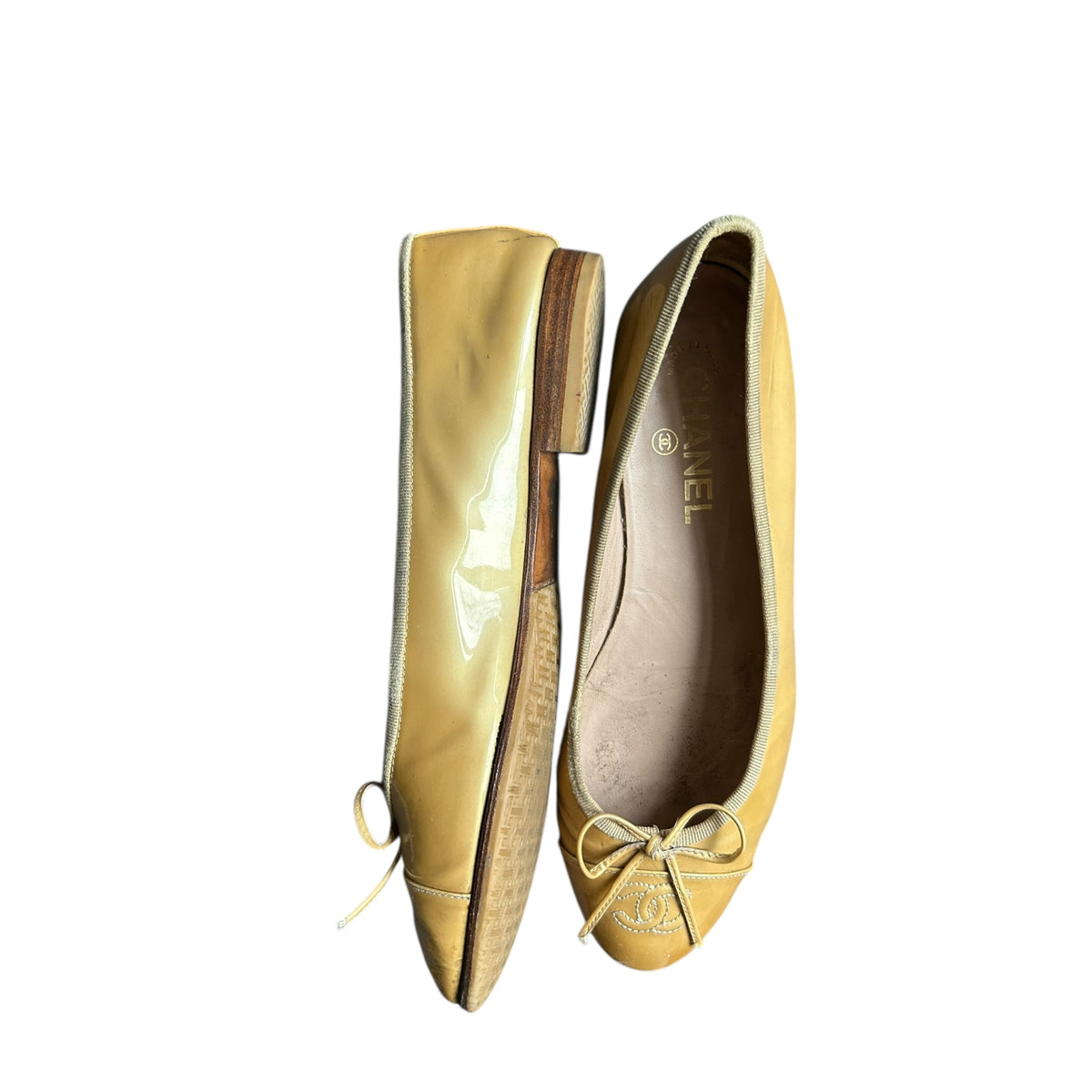 Vintage Chanel CC interlocking logo yellow ballet flats/ 37