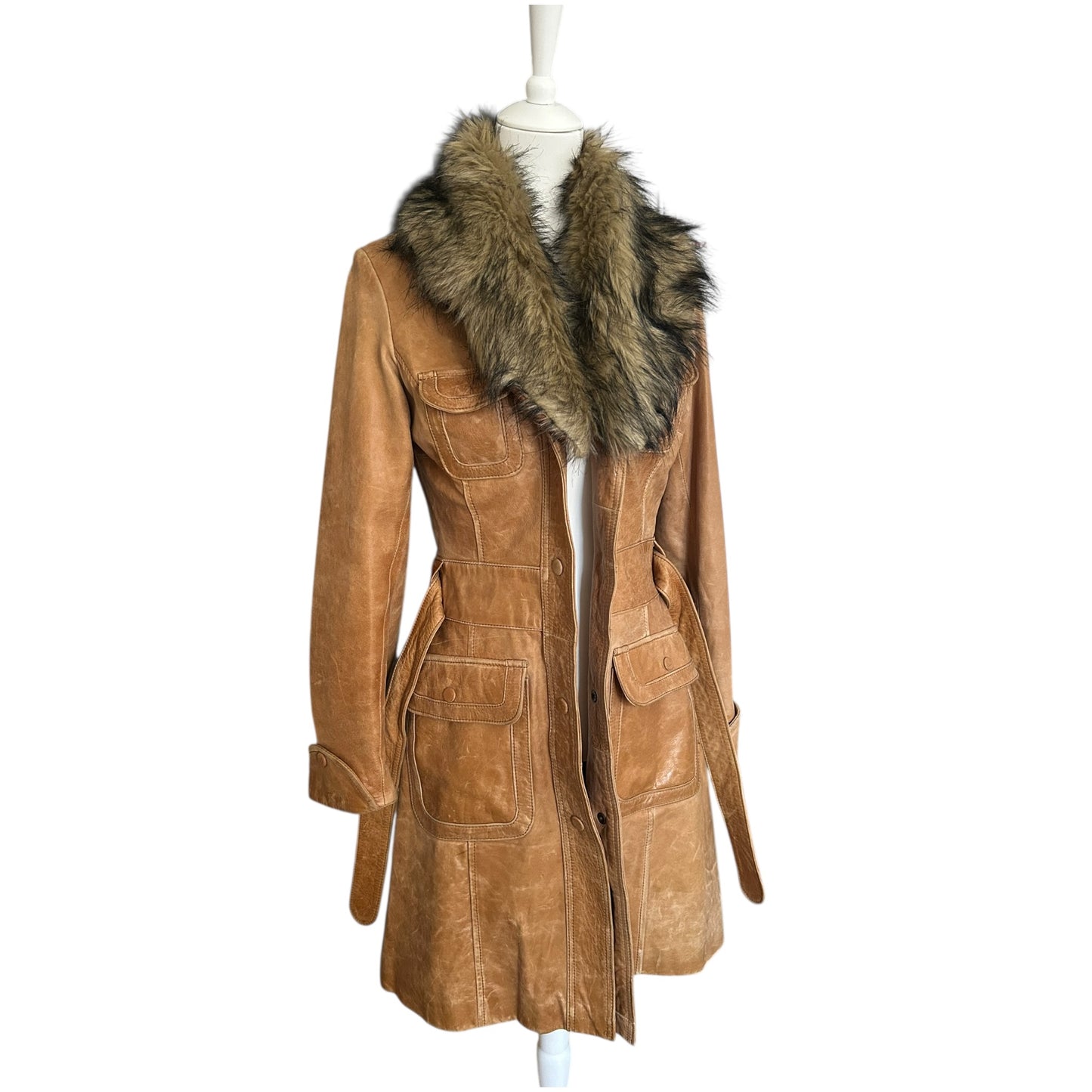 Vintage cognac leather coat washed look with fur detail