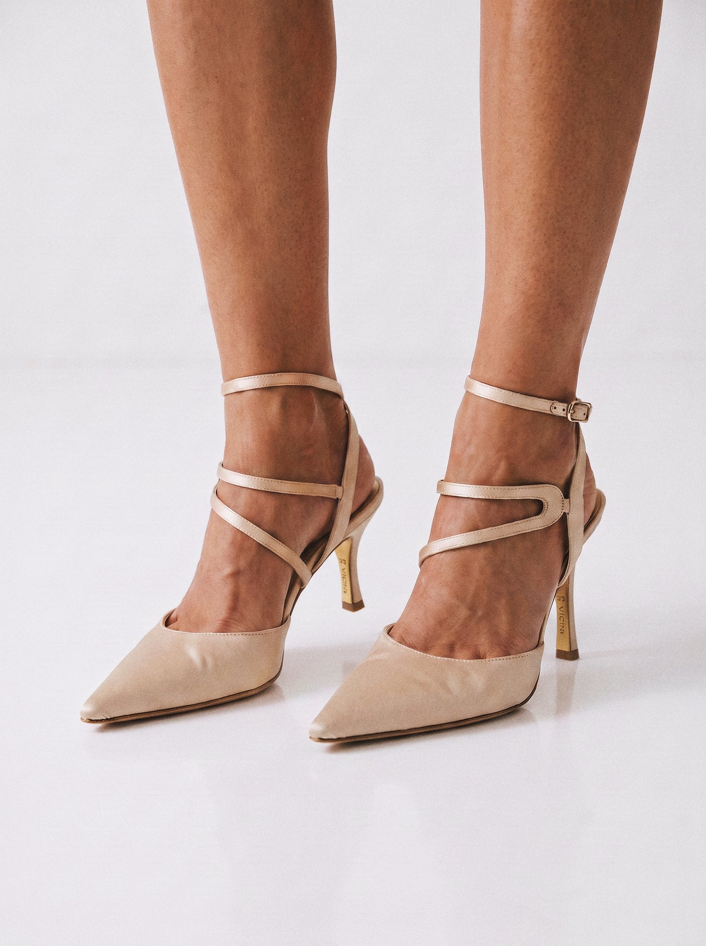 Vintage Vicini by Zanotti satin kitten heels / 36