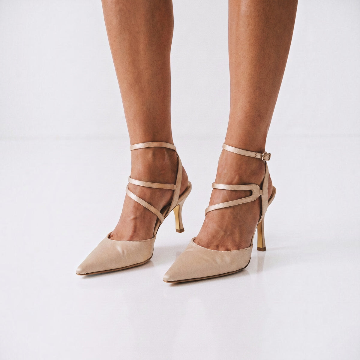 Vintage Vicini by Zanotti satin kitten heels / 36
