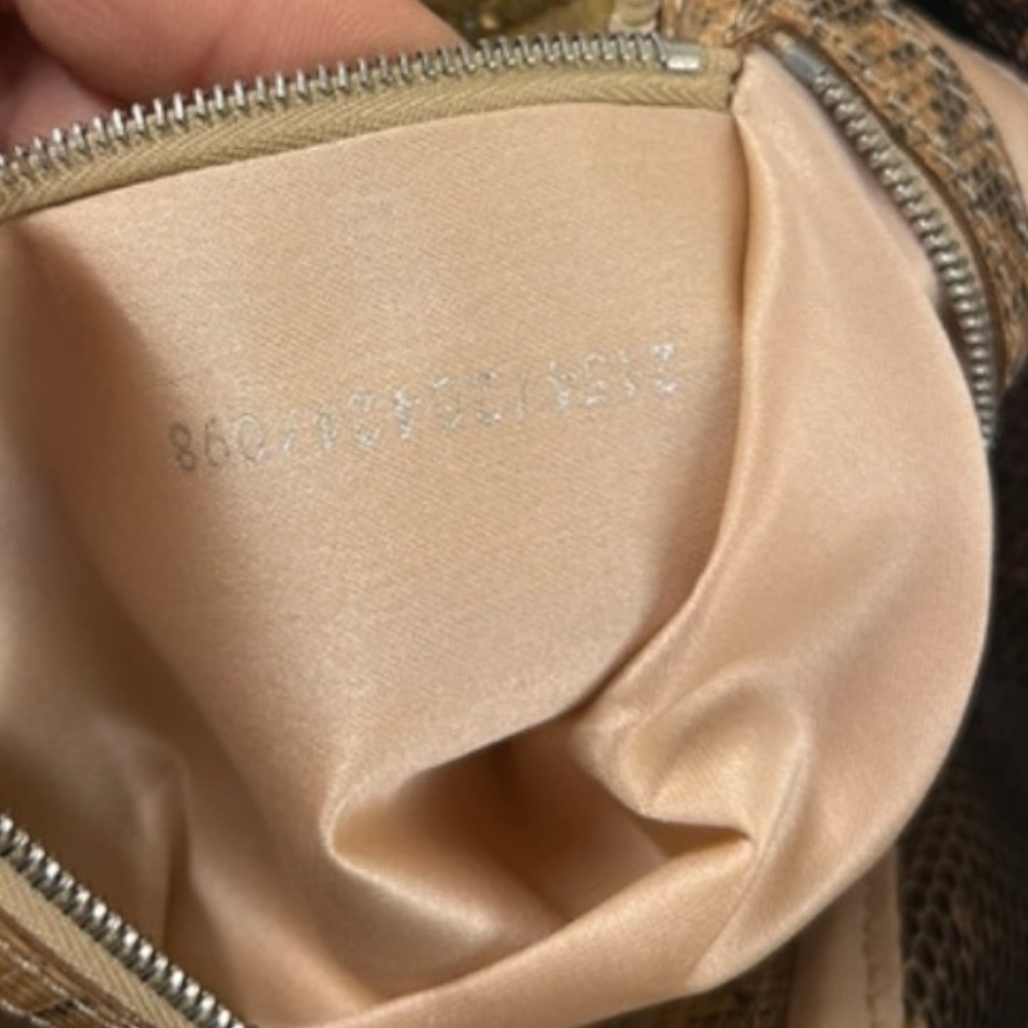 Vintage Fendi beige golden sequined lizard skin baguette bag as seen on SATC