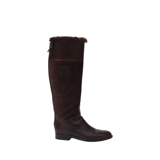 Vintage Chanel CC logo  leather boots/ 37.5