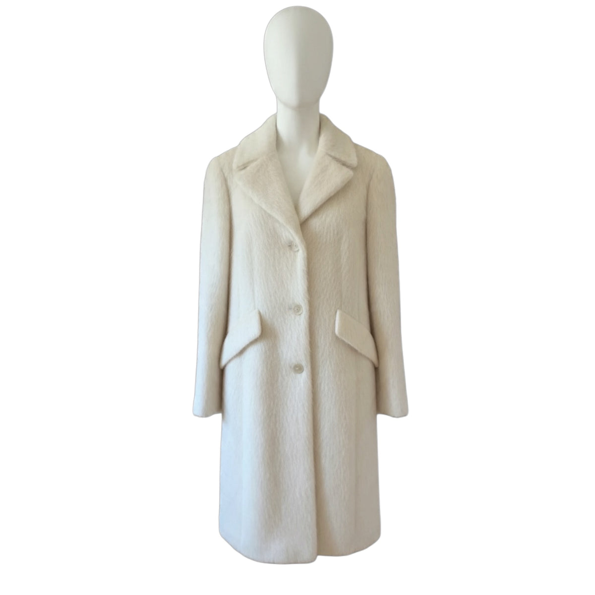 Alpaca coat white