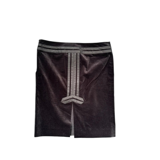 Fivedotsvintage black velvet pencil skirt with structured ribbon trim detailing and a back vent