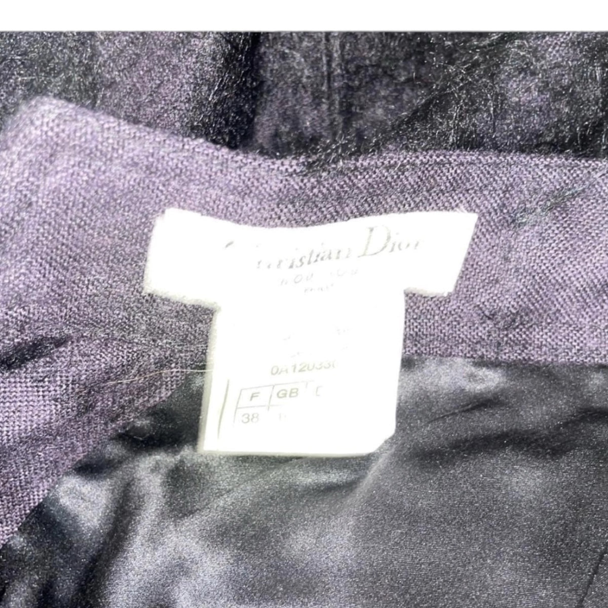 Fivedotsvintage Christian Dior Boutique black midi skirt interior label and lining detail
