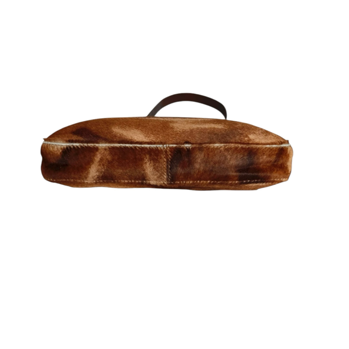 Fivedotsvintage FENDI vintage baguette shoulder bag in brown calf hair with leather strap and base view