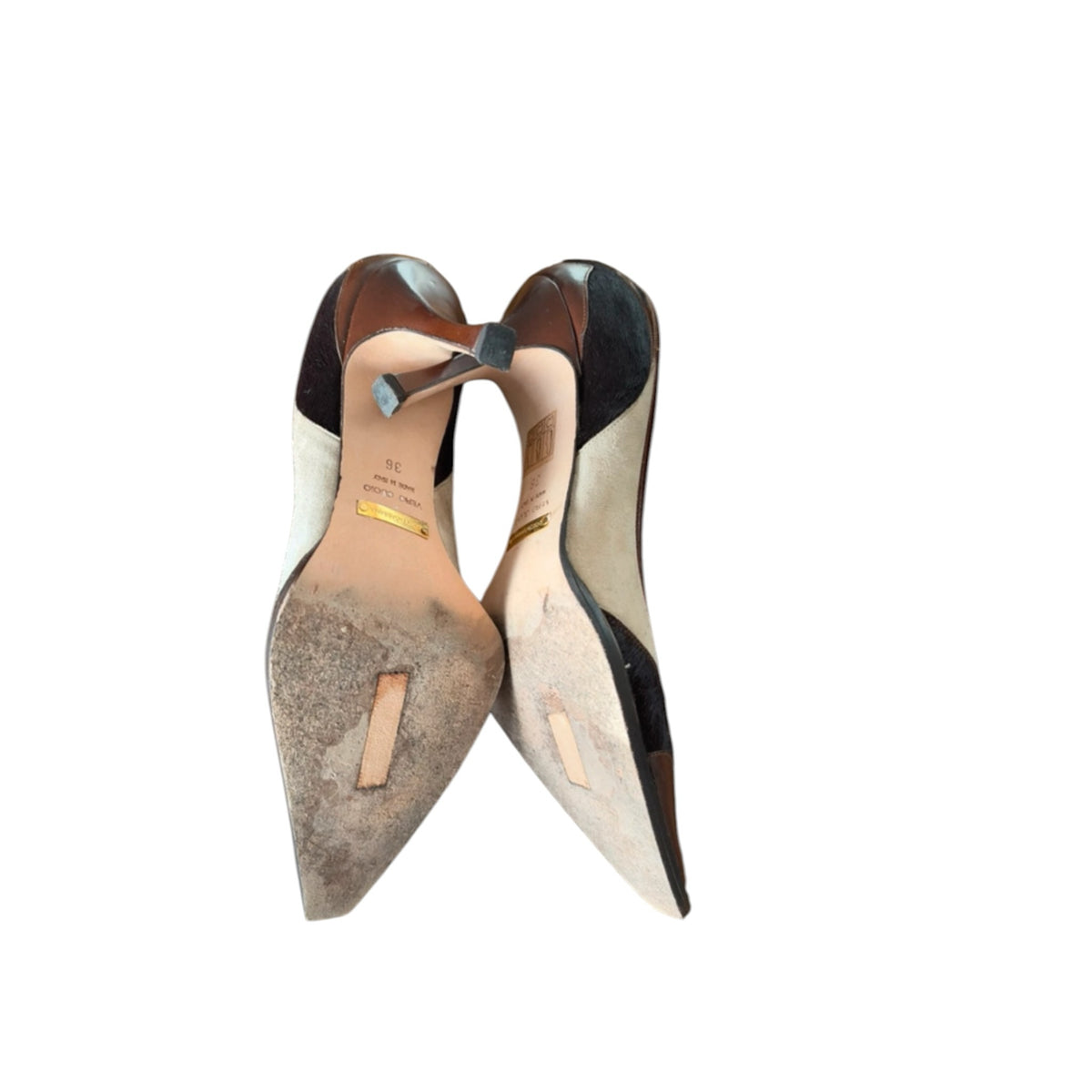 Fivedotsvintage Italian pointed toe stiletto pumps with brown leather, cream suede, and dark accents on leather soles.